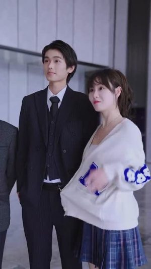 四个哥哥和我抢老公（89集）短剧看全集