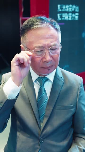 弃考后，我颠覆全球科学界（70集）剧好看短剧推荐