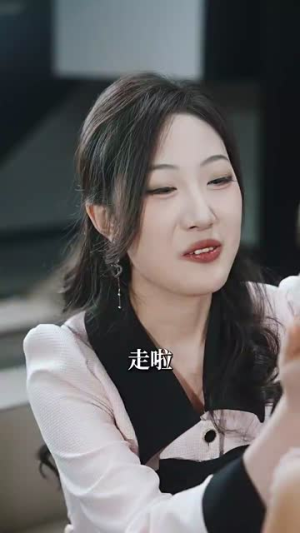 孤儿萌宝上新闻霸总亲爹震惊了（80集）最新火爆短剧