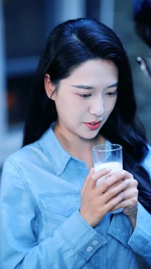 盛夫人每天都在装乖巧（99集）无需会员免费看