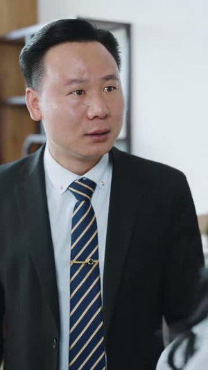 烟火里的尘埃（70集）短剧爆款推荐