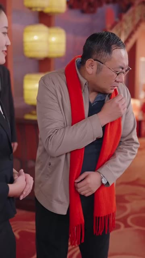 蛇年大吉之大佬回村（51集）网络小短剧