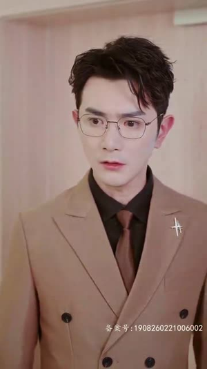 离婚后，嫁给前夫他上司（179集）热门短剧又来了