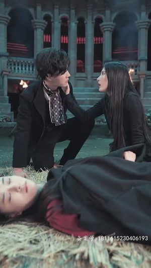 穿进末世后，我与仇人同居了（71集）直接看到大结局