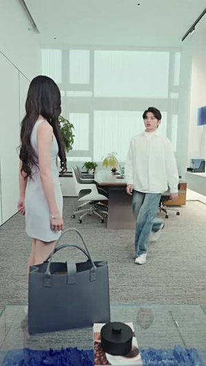 闪婚租个男友回家过年（80集）悬疑短剧推荐