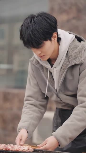 荒原烟火（55集）热门短剧榜单