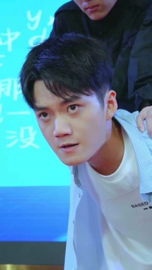 我中专生横扫全球数学大赛（42集）热门短剧榜单