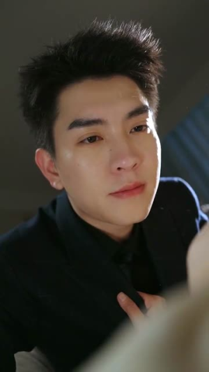 薄先生他见不得光（73集） 在线观看