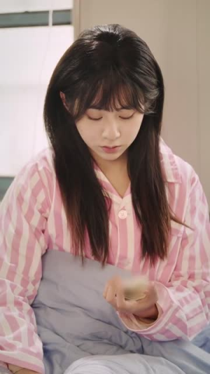 穿成炮灰原配，我惊艳家属院（95集） 全部免费看全集