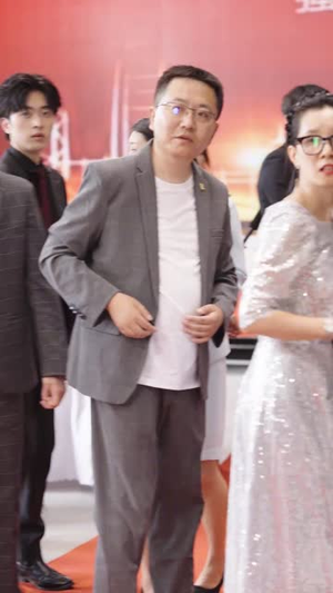 重活一世我不当怂货（55集）最近很火的短剧