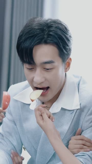 透视狂少（71集）正能量短剧分享