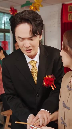 重生八零带娃闪婚冷面厂长 (80集)热门短剧分享