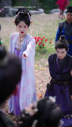 鸢尾映朱门(80集) 鸢尾映朱门(80集)短剧在线看