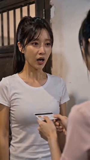 旧卡车与追光的她（65集）直接看到大结局