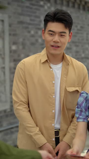 1980东北夫妻致富录（80集）男主角是谁