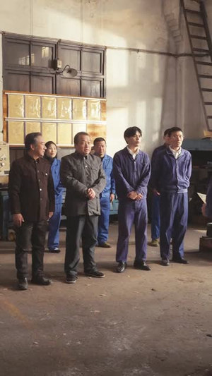 穿越59重塑老钢厂荣光（73集）热门短剧排行榜