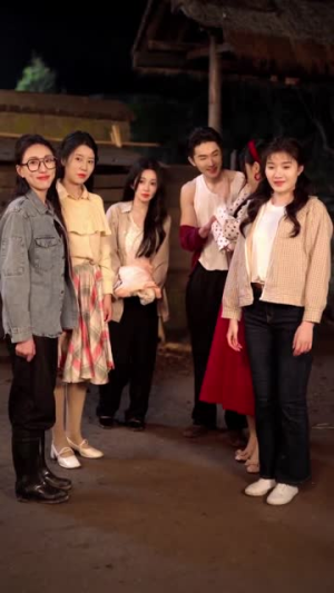 我穿书后撑起姊妹们的家(71集) 我穿书后撑起姊妹们的家(71集)短剧太上头了